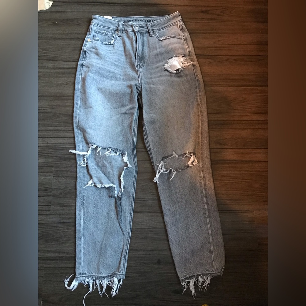 American eagle mom jeans size 2